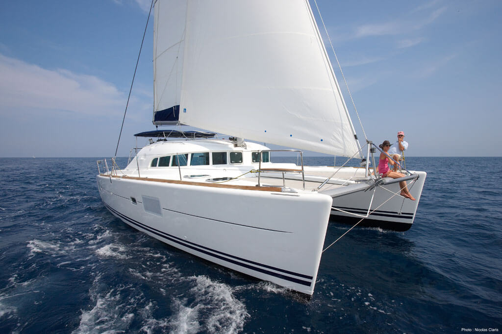 lagoon catamaran manufacturer