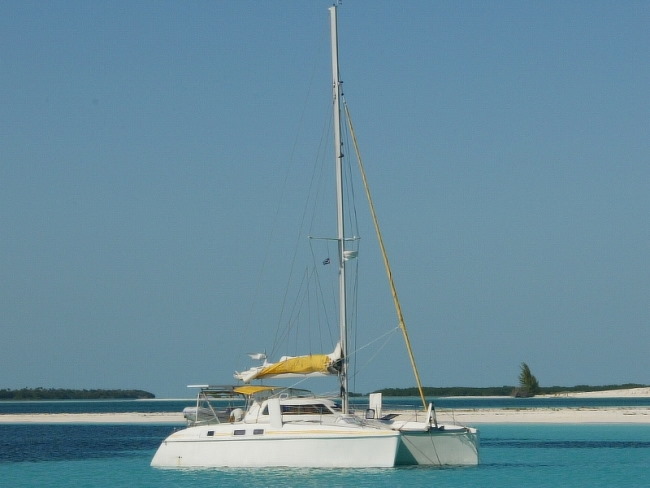 Catana 39