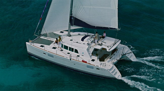 lagoon catamaran manufacturer