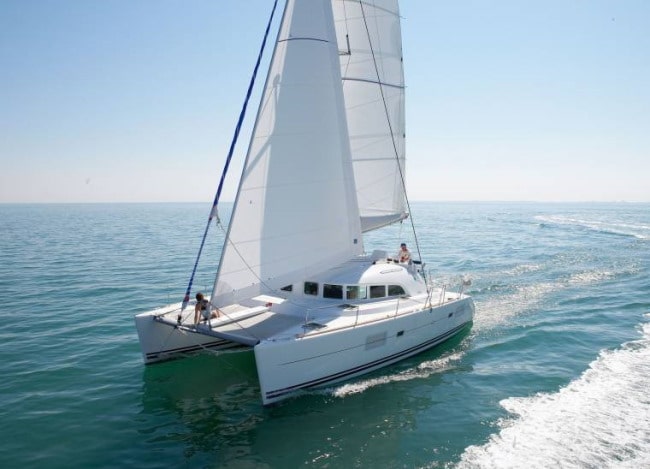 lagoon catamaran manufacturer