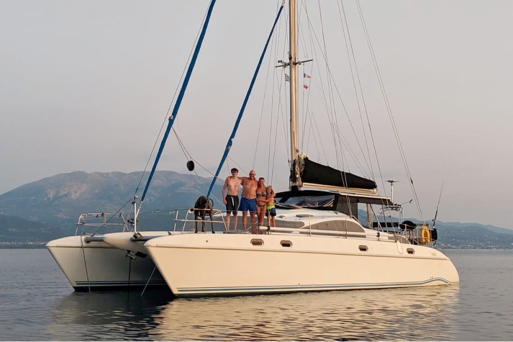 catamaran prout 45