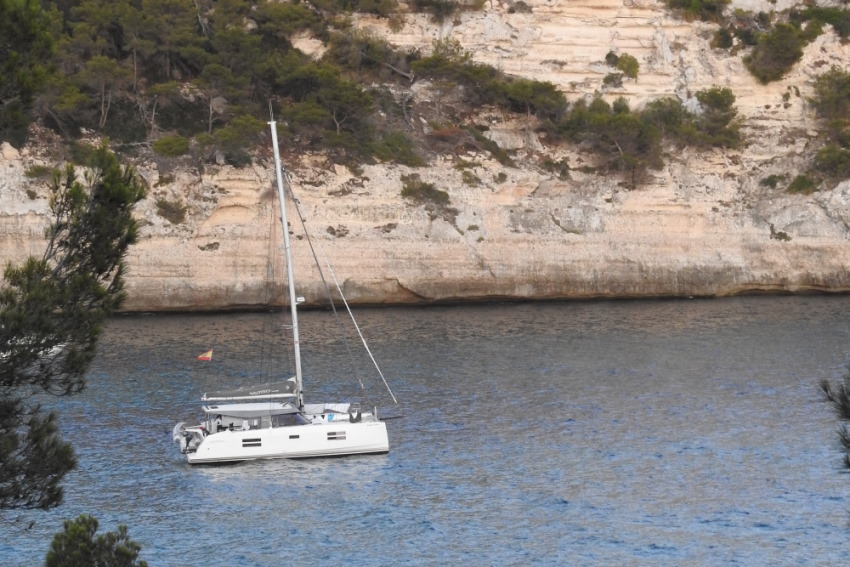 40 foot catamaran interior