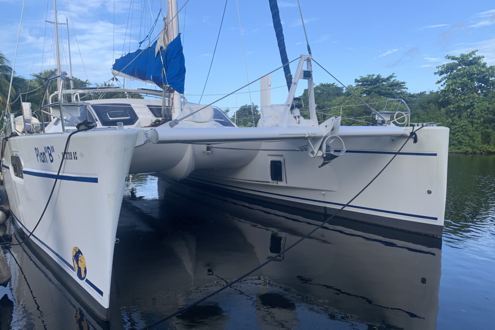 Catana 471 Review - Katamarans