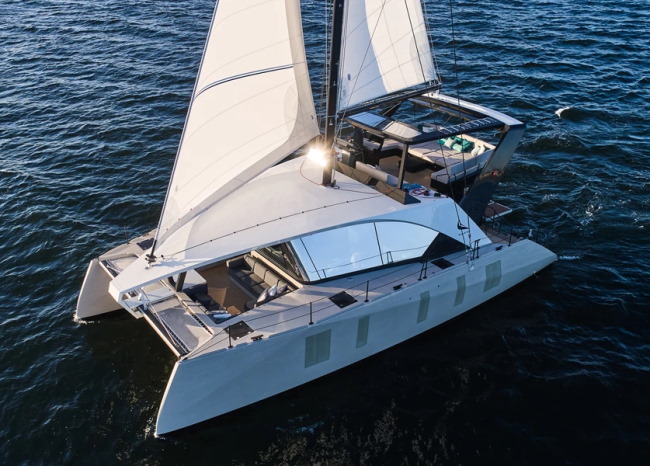 catamaran of the year