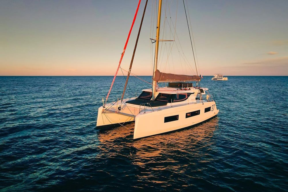 aventura 37 catamaran