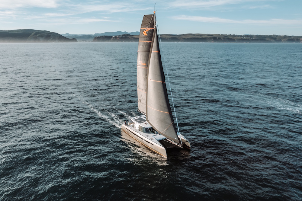 Comparison of catamaran daggerboard types
